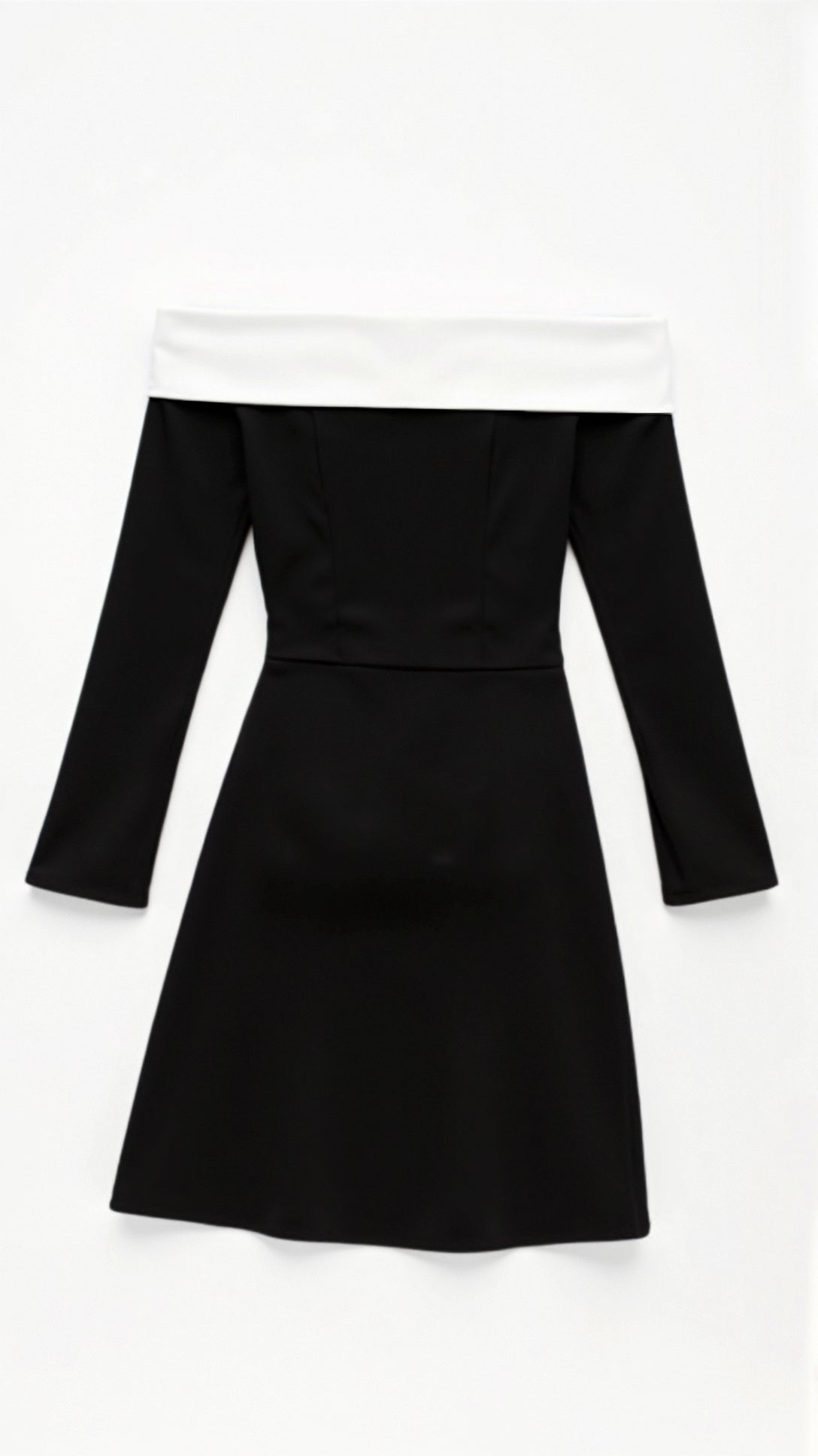 Vit Off-Shoulder Mini Klänning Dam Polyester med Trumpetärmar 5