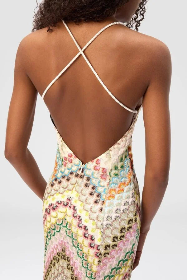Summer Dam Maxi Klänning Öppen Rygg Färgglad Herringbone Stickad Tyg